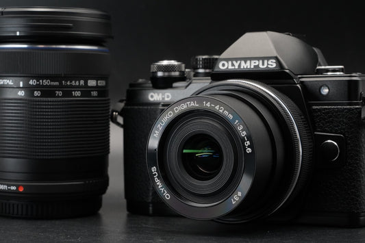 6402 cuts! Olympus E-M10 Mark II Digital Camera Black w/ 2 Lens 11356