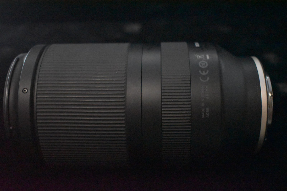 [US Duty Paid] Lente Tamron 70-180 mm f/2,8 Di III VXD para Sony E Mount 7732
