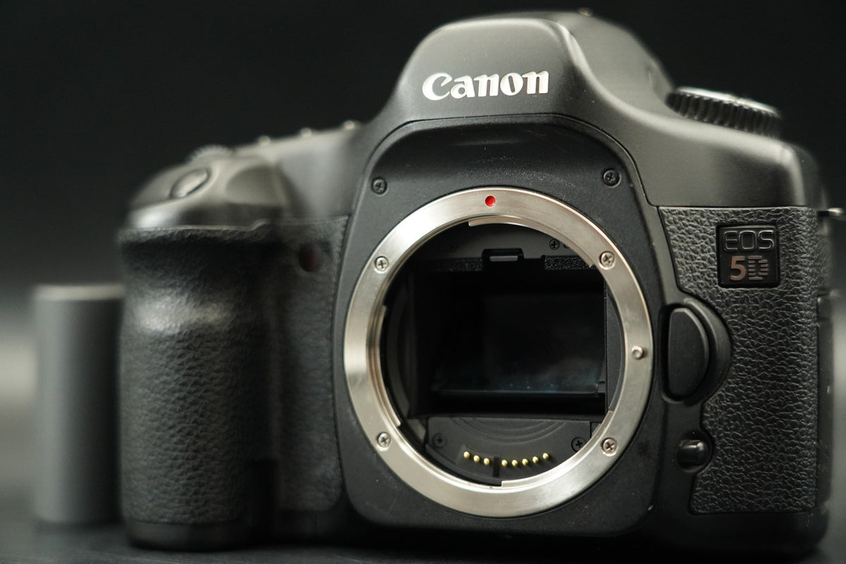 Canon EOS 5D Digital SLR Full Frame Camera Body Only #12351