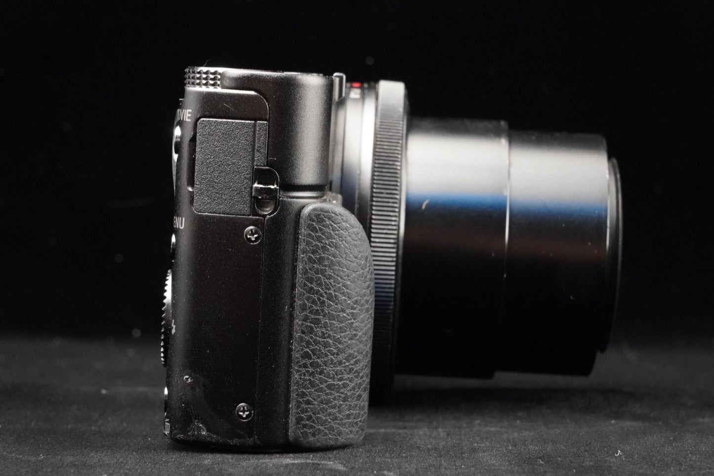 Sony Cyber-Shot DSC-RX100 35 Language Camera US DUTY PAID 10144