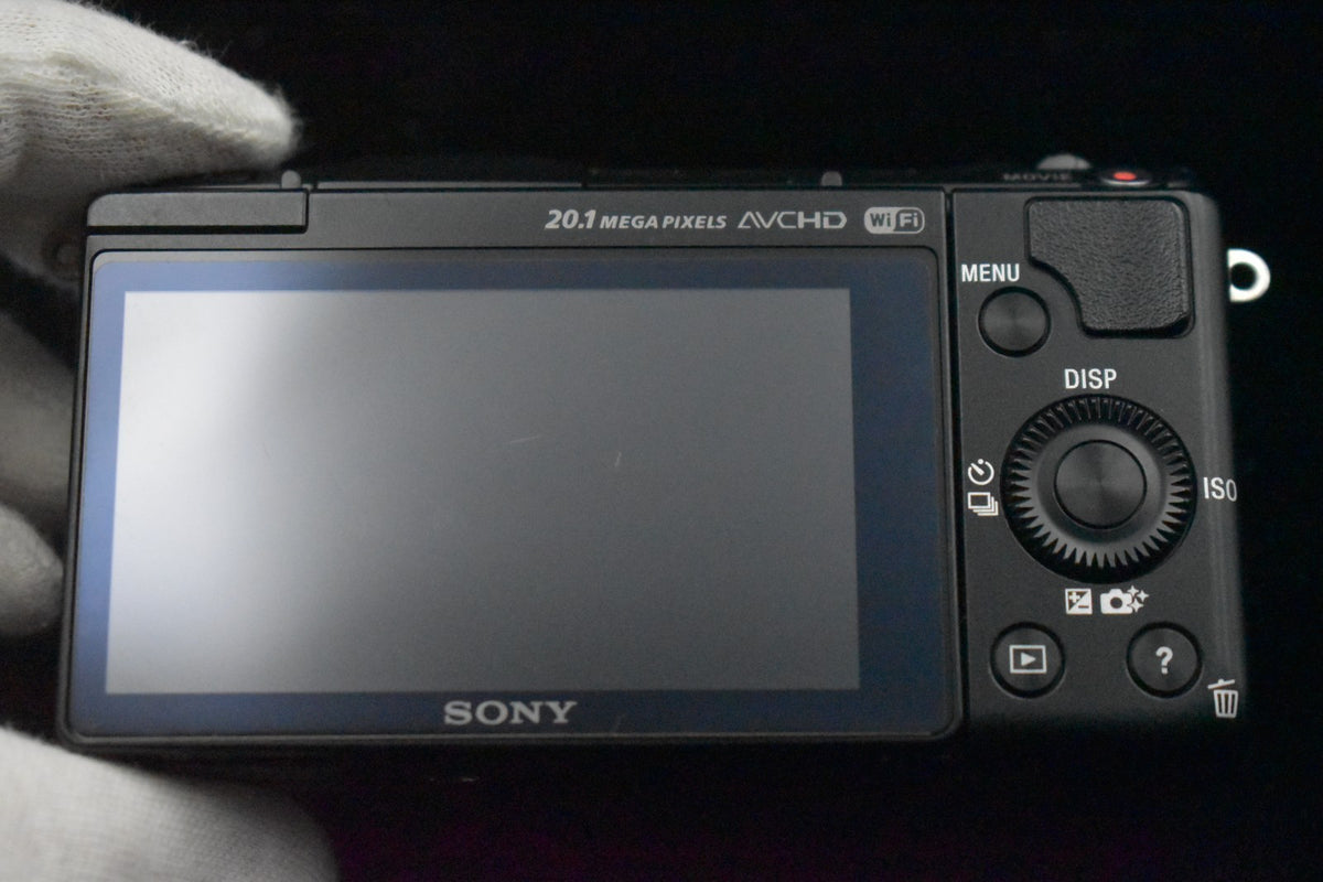 [US Duty Paid] Appareil photo numérique sans miroir Sony Alpha a5000 avec...