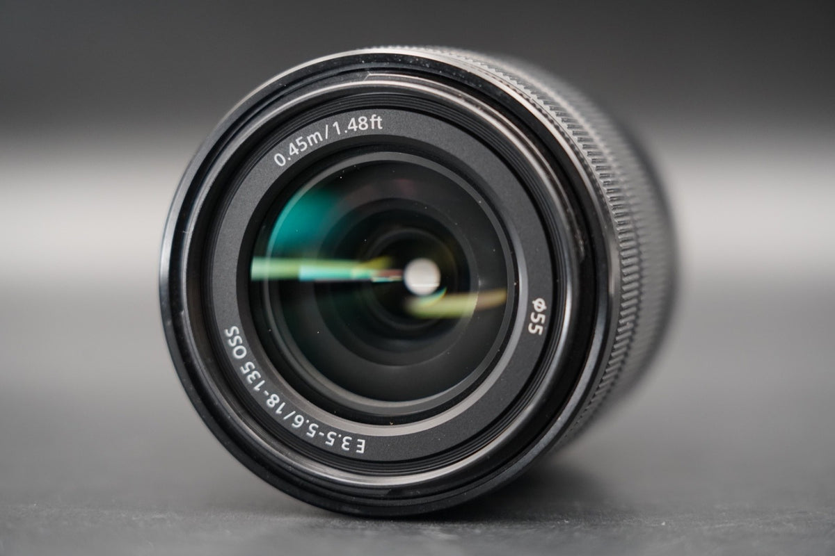 Lente Sony E 18-135 mm F/3,5-5,6 OSS SEL18135 #11449
