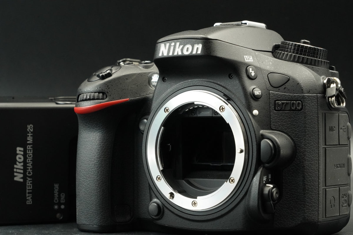 Nikon D7100 24.1MP Digital SLR Camera Black Body -5% cuts- #11573