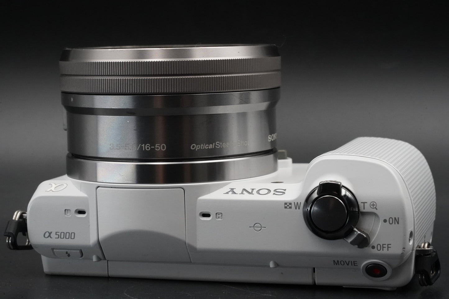 4331 cuts! Sony Alpha a5000 Mirrorless Digital Camera White w/ 2 Lens 10924