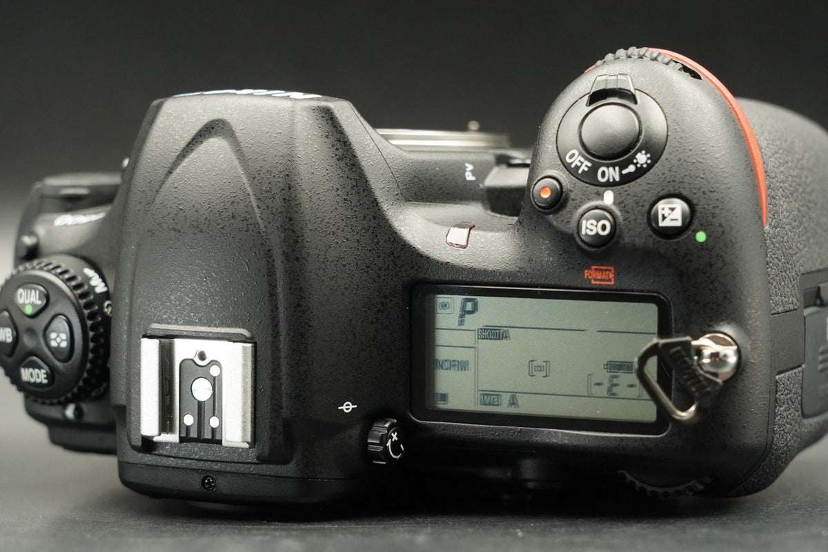 Nikon D500 20.9MP Digital SLR Camera Body -6% cuts- #11599
