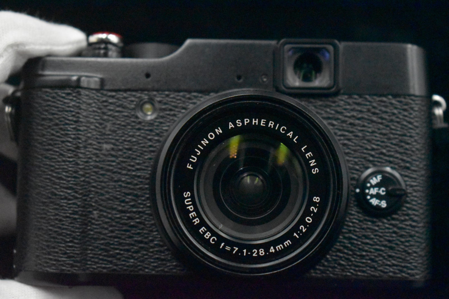 [US Duty Paid] Fujifilm X10 Black pPoint and Shoot Compact Digital Camera 8597