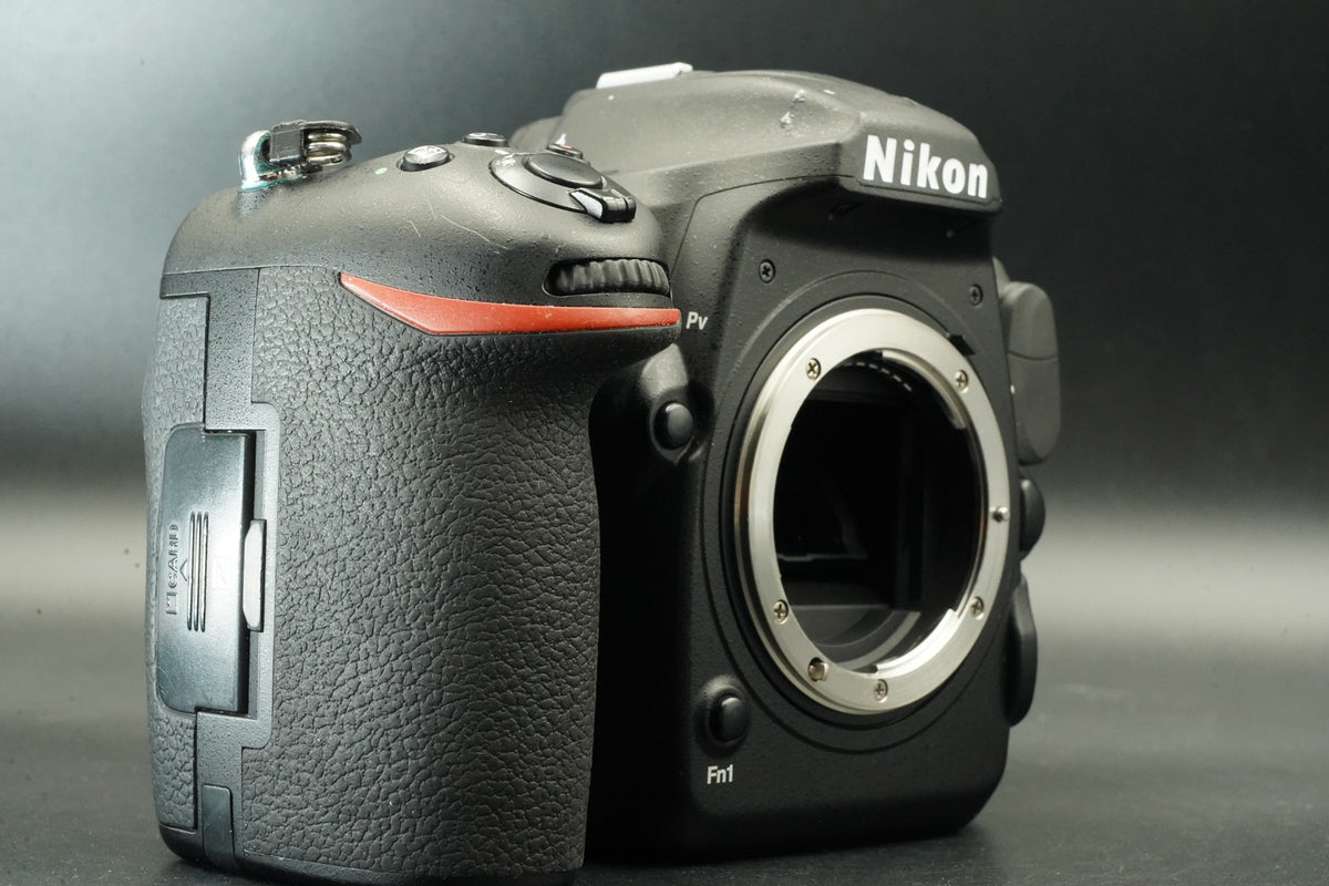 Nikon D500 20.9MP Digital SLR Camera Body US STOCK #11688