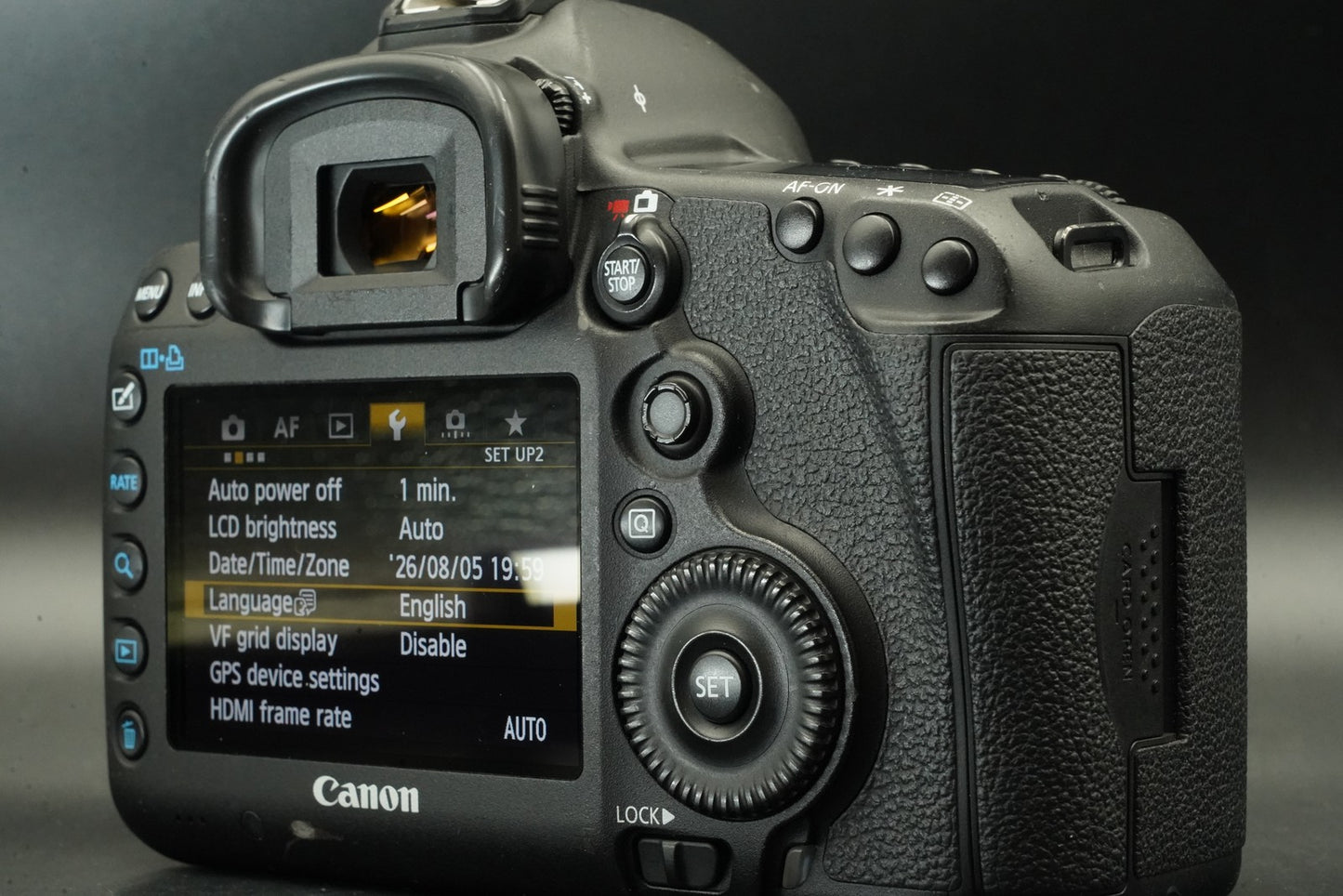 Canon EOS 5D Mark III Digital Camera DSLR w/ EF 24-105mm f/4 Lens 11672