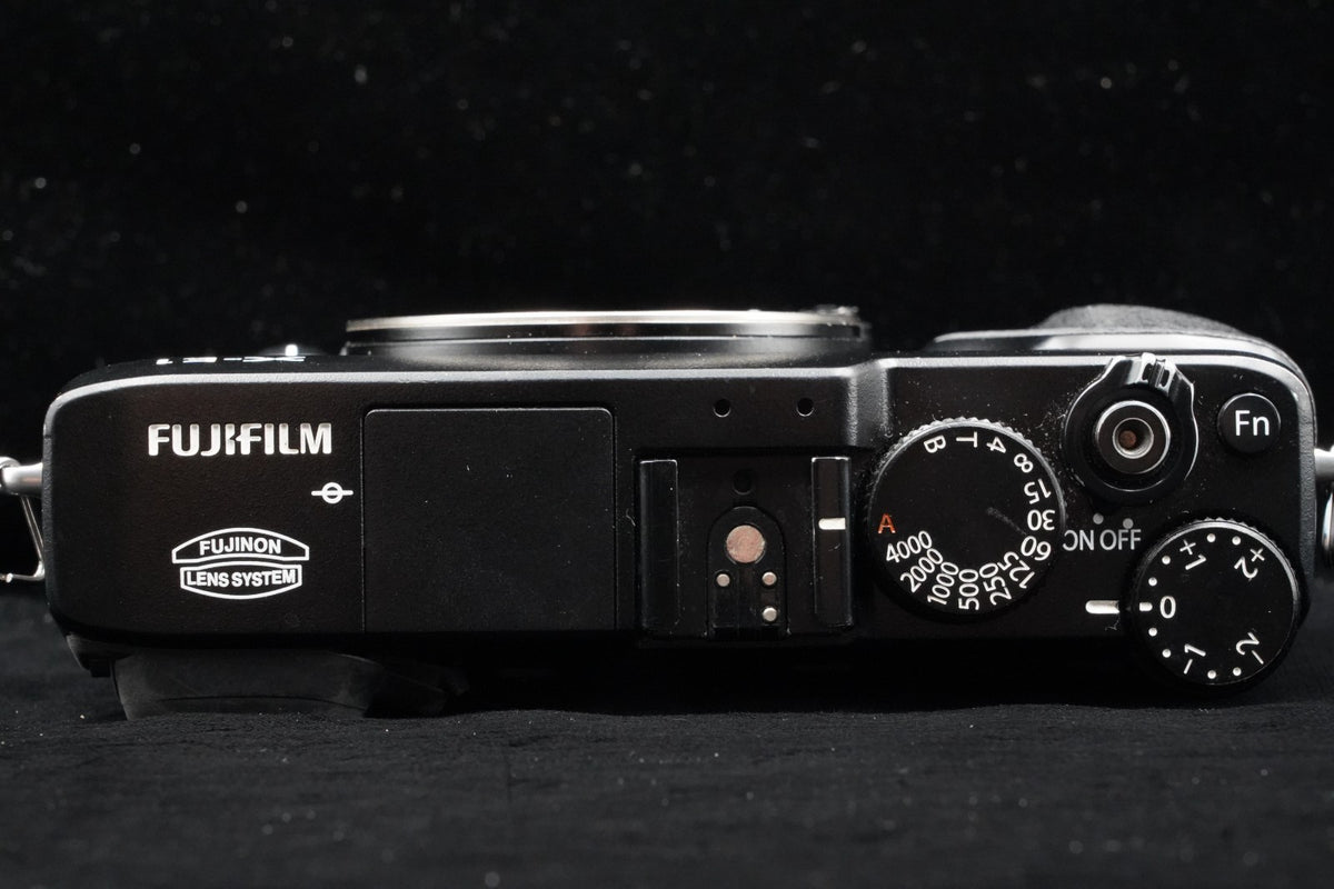 Fujifilm X-E1 16.3MP Digital SLR Camera Body Black US STOCK #9553