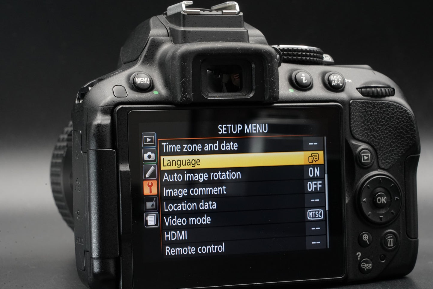 7480 cuts!! Nikon D5300 DSLR Digital Camera with 2 Lenses 11116