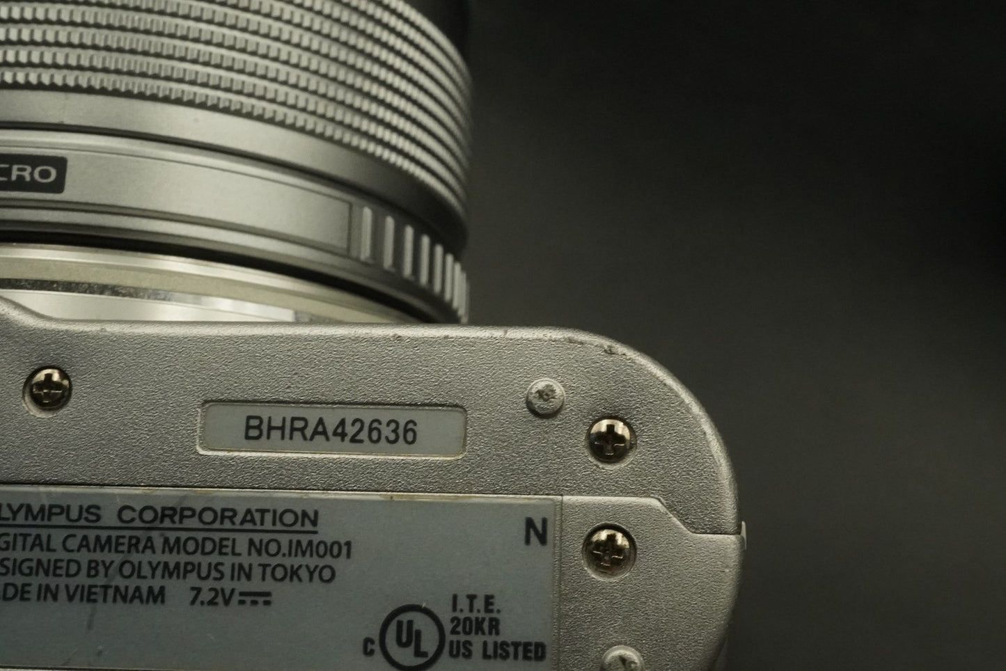 6417 shots! [US Duty Paid] Olympus E-PL8 w/ 40-150mm Lens Digital Camera 11640