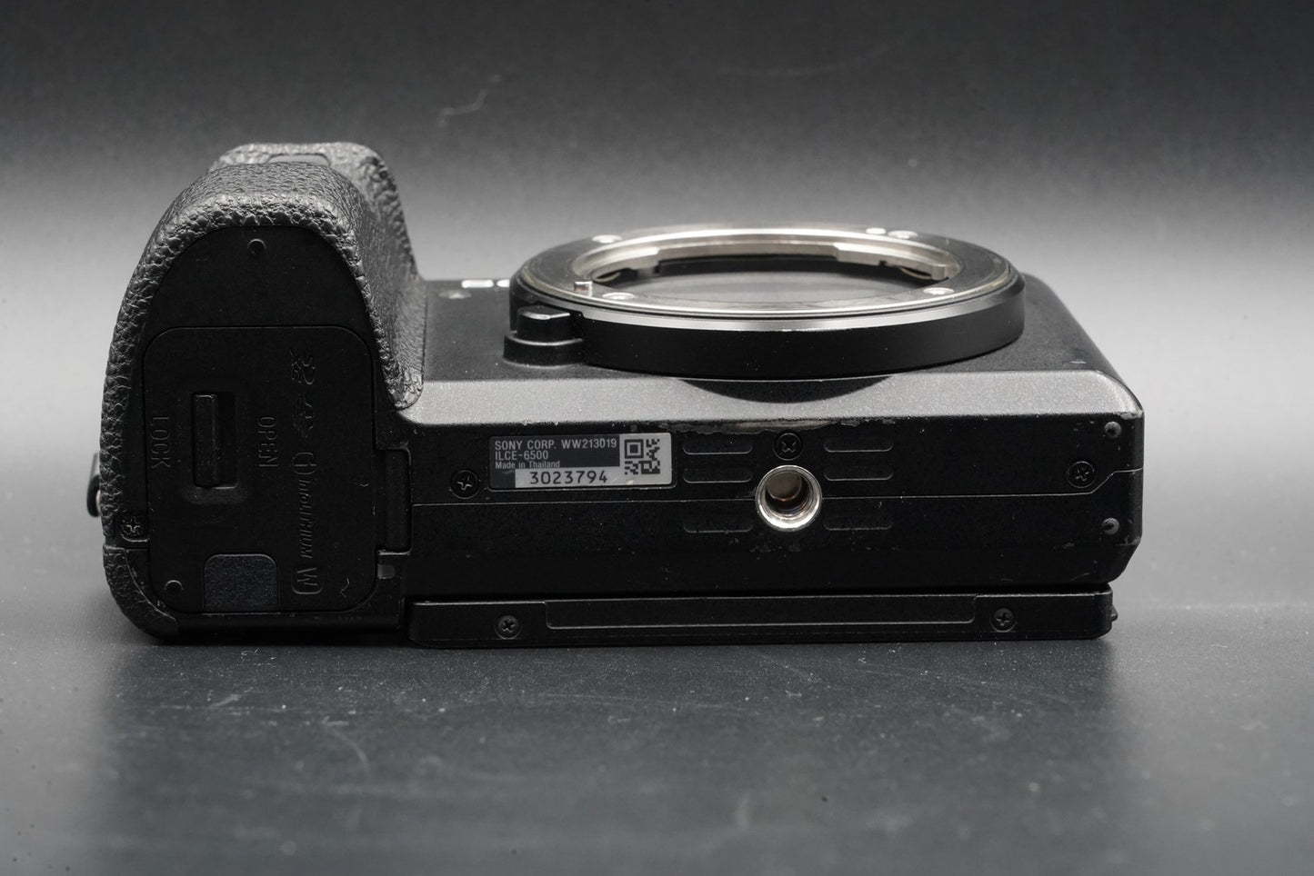 8886 cuts! Sony Alpha a6500 24.2MP Digital Camera Black US Duty Paid 10684