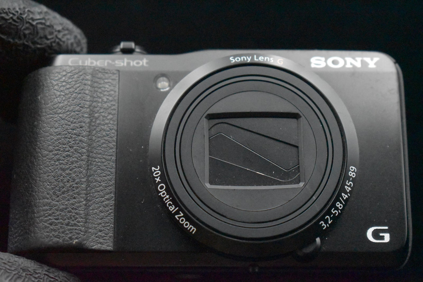 [US Duty Paid] SONY Cyber-Shot DSC-HX30V 18.2MP 30X Zoom Digital Camera 9352