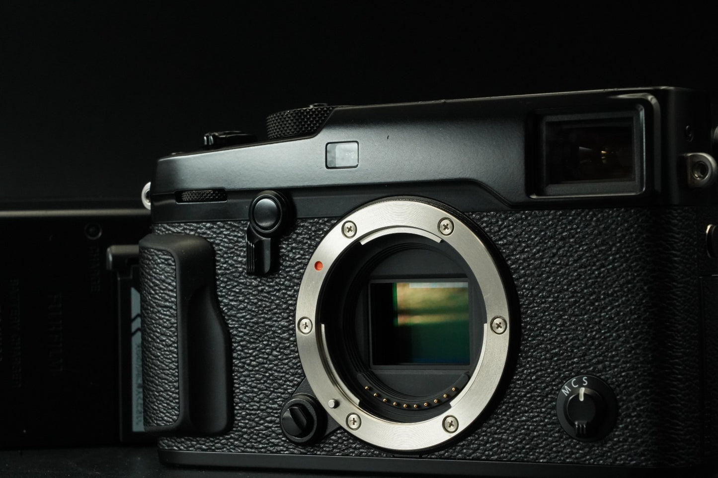4623 cuts!! Fujifilm X-Pro2 24.3MP Mirrorless Digital Camera Black 11649