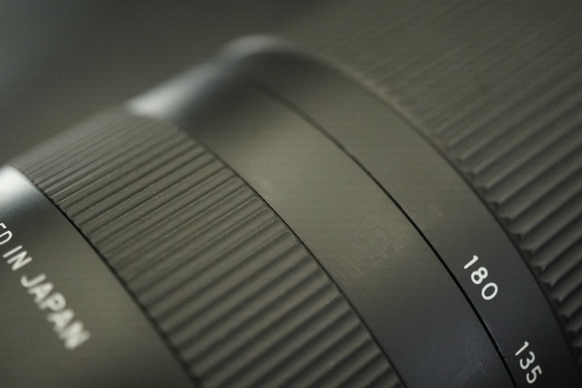 Lente Tamron 70-180 mm F/2,8 Di III VXD para Sony E Mount #11982