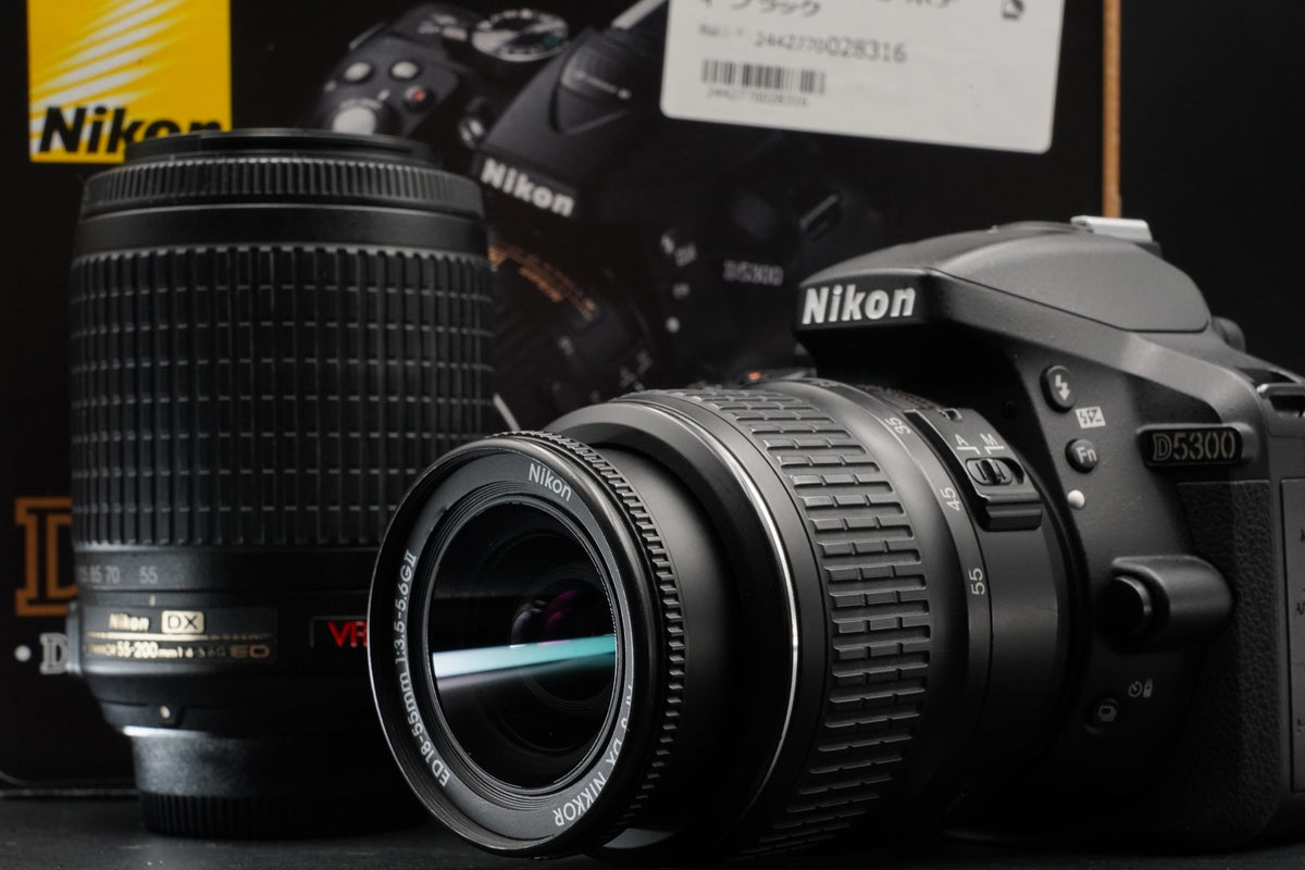 Nikon D5300 DSLR Digital Camera with 2 Lenses -7480 cuts- #11116