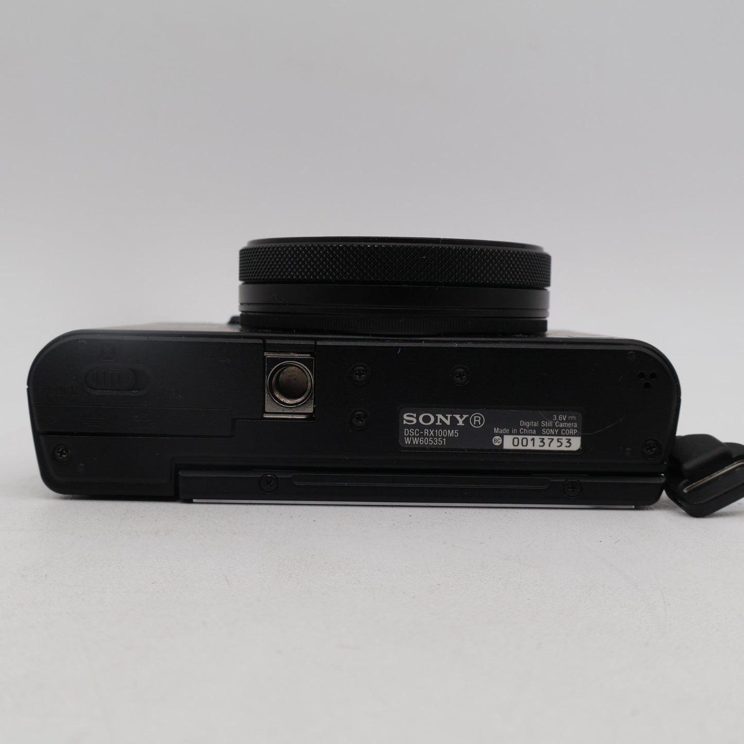 Sony Cyber-Shot DSC-RX100 V M5 20.1MP 4K Digital Camera US Duty Paid 10087