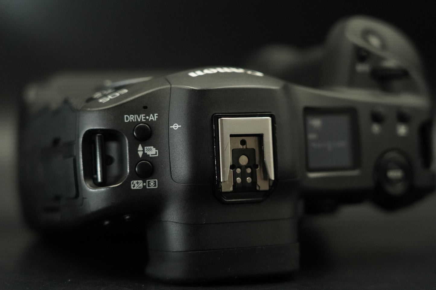 Canon EOS R3 Mirrorless Digital Camera -26000 (5%) cuts- #11882