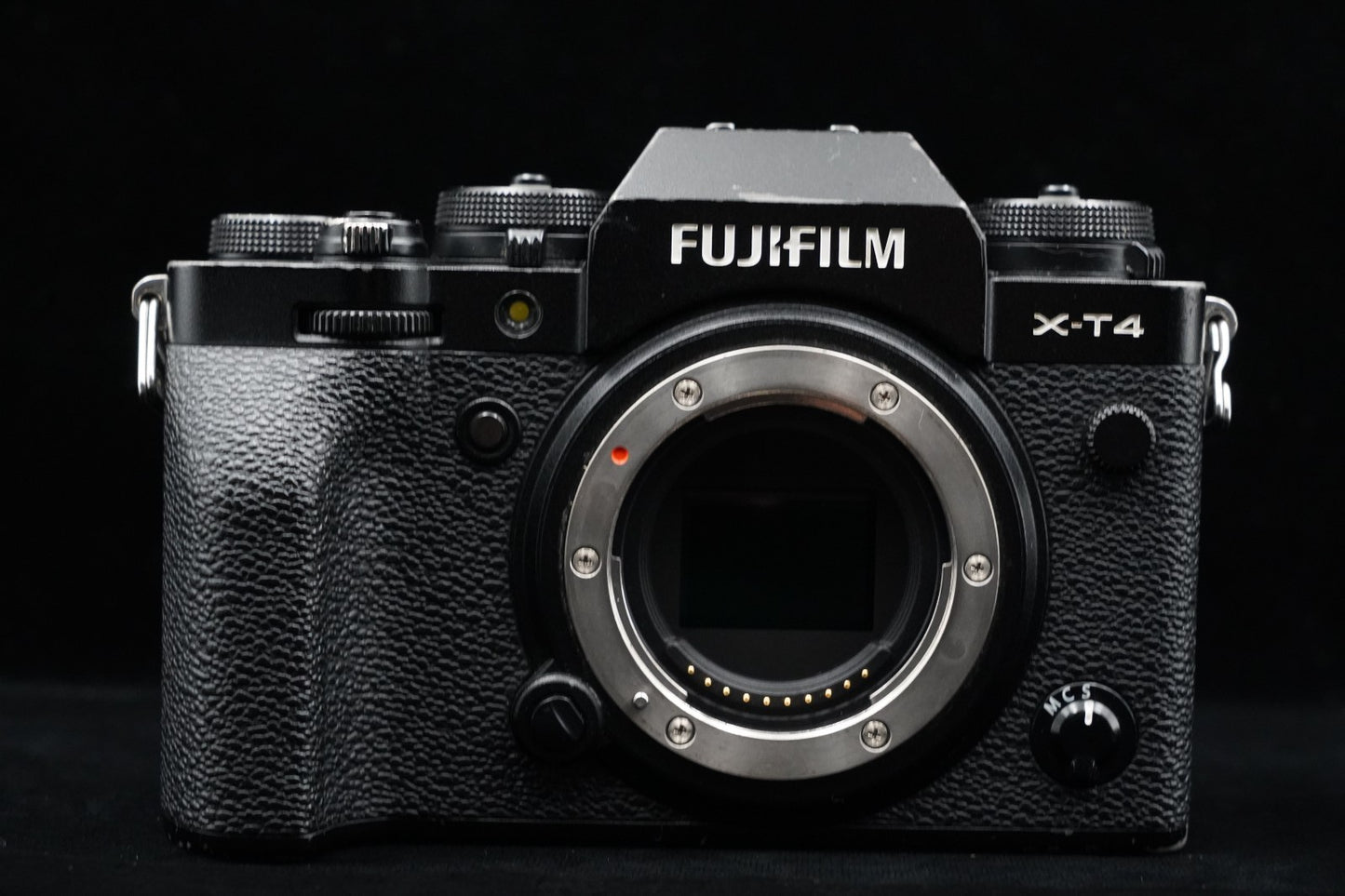 Fujifilm X-T4 Mirrorless Camera Body 26.1MP Black US Duty Paid 9652