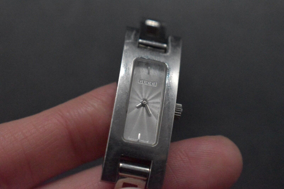 Orologio Gucci 3900L quadrante bianco da donna al quarzo rettangolare...