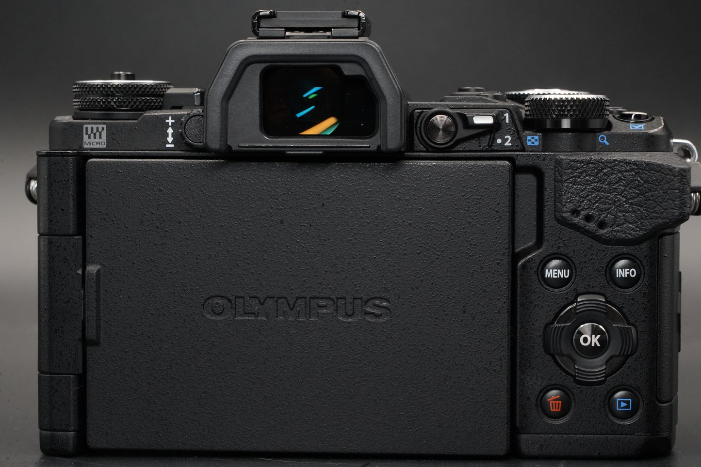 Olympus OM-D E-M5 Mark II Digital SLR Camera Black w/ 14-150mm II 10703