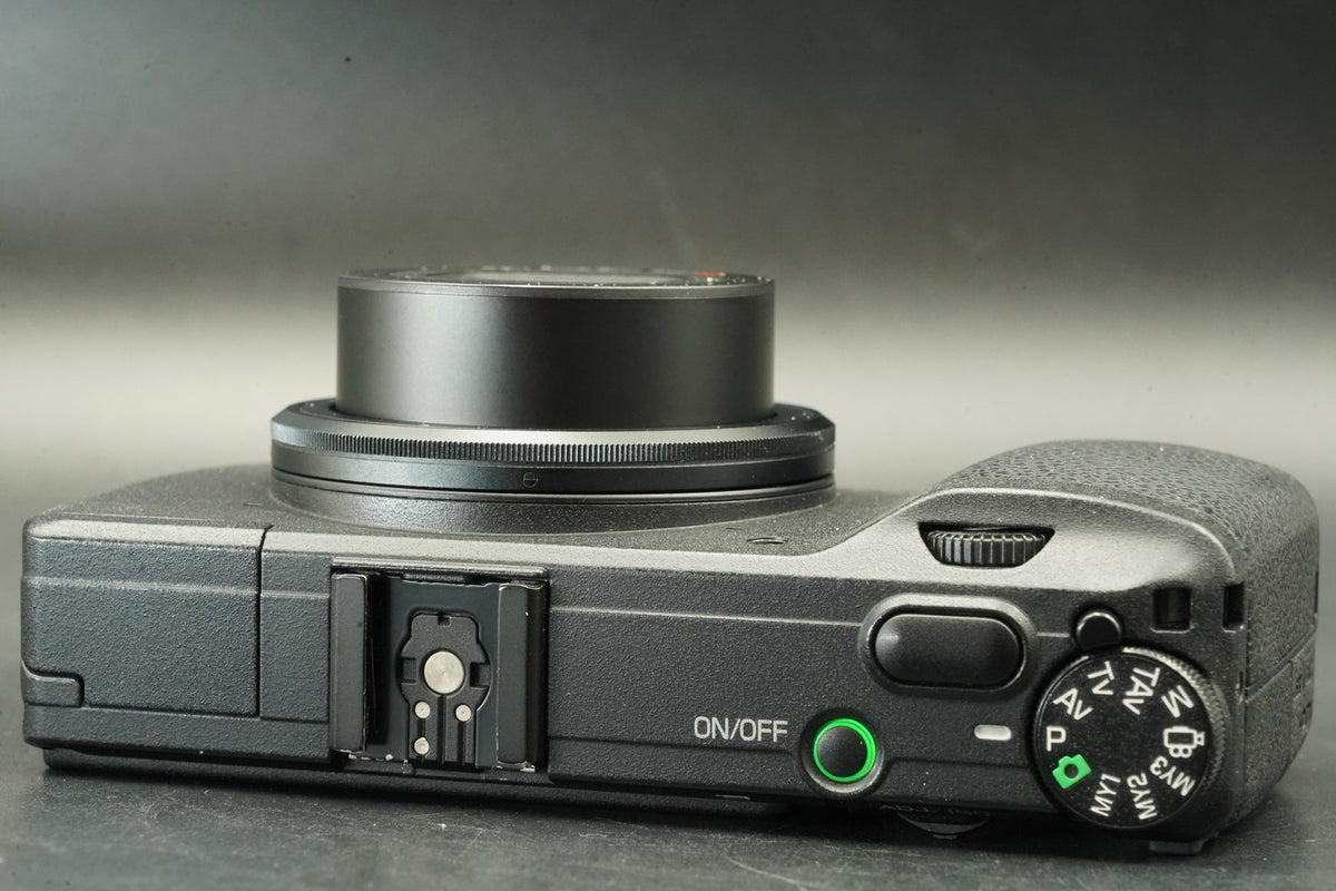 RICOH GR 16.2MP Digital Compact Camera Black -0 cut ?- #12280