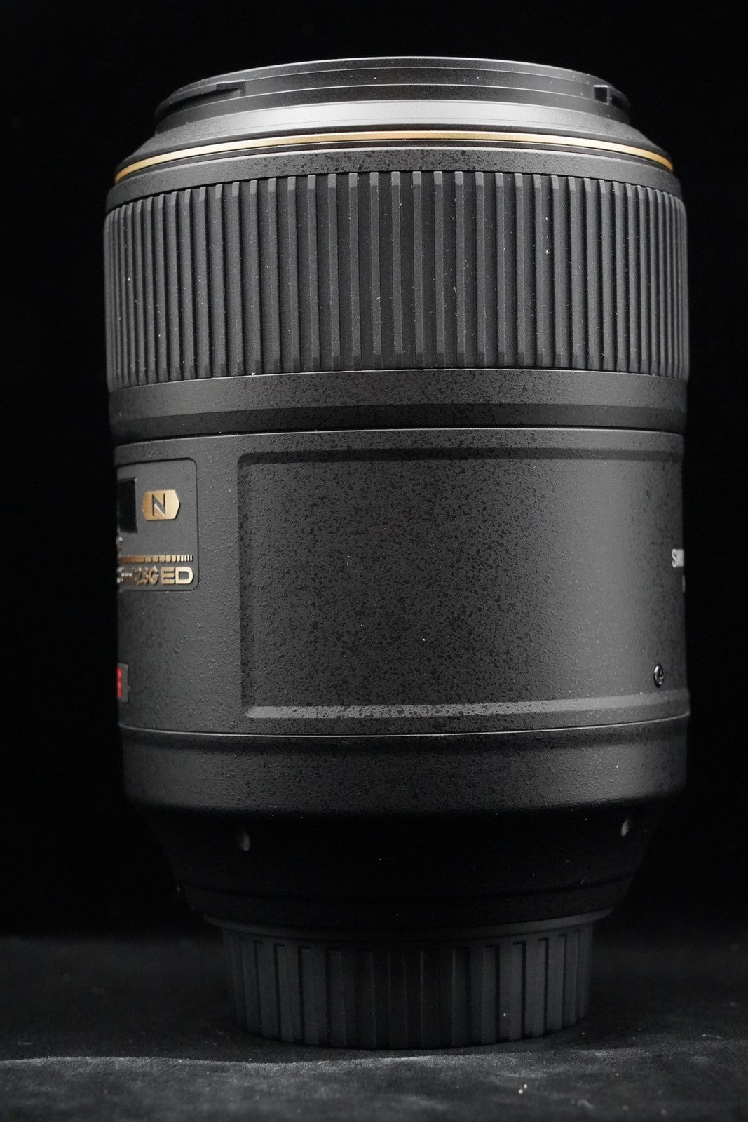 Nikon AF-S MICRO NIKKOR 105mm F/2.8G ED VR Lens US Duty Paid 10913