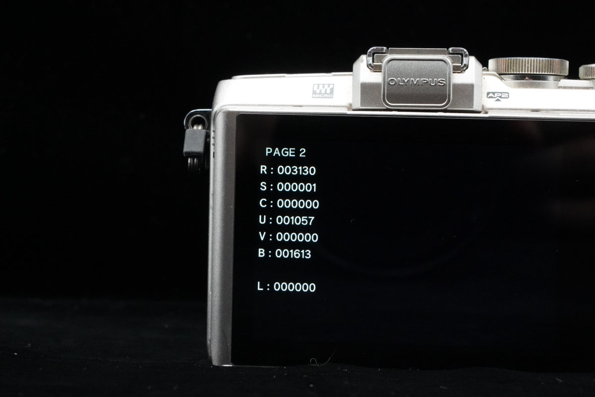 Olympus PEN E-PL7 Digital Camera Silver with 14-42mm Lens US STOCK #9544
