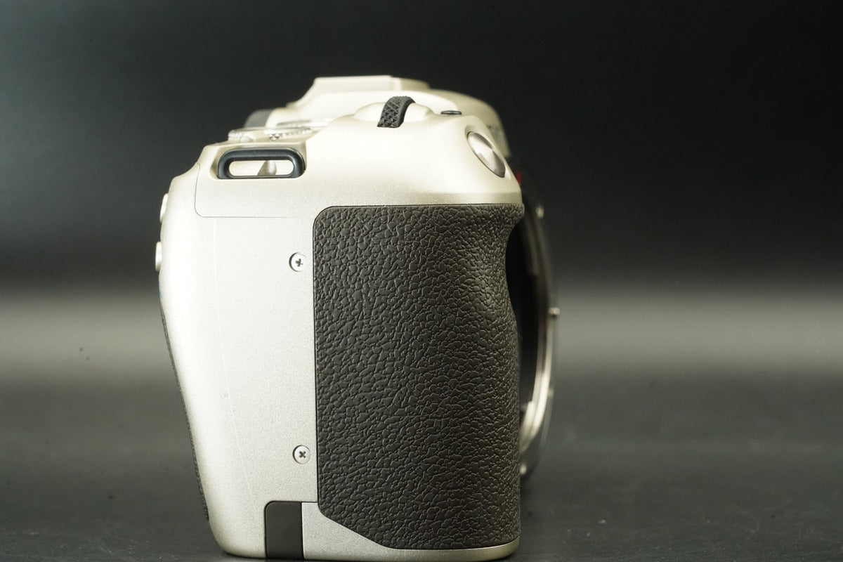Canon EOS RP Spiegellose Vollformat Digitalkamera Body Gold -SC 1%- #11949