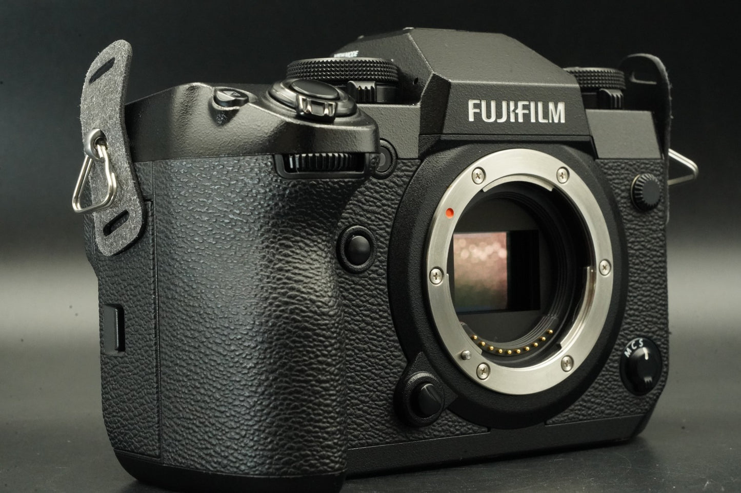 Fujifilm X-H1 24.3 MP Mirrorless Camera Black -32480 cuts- #11836