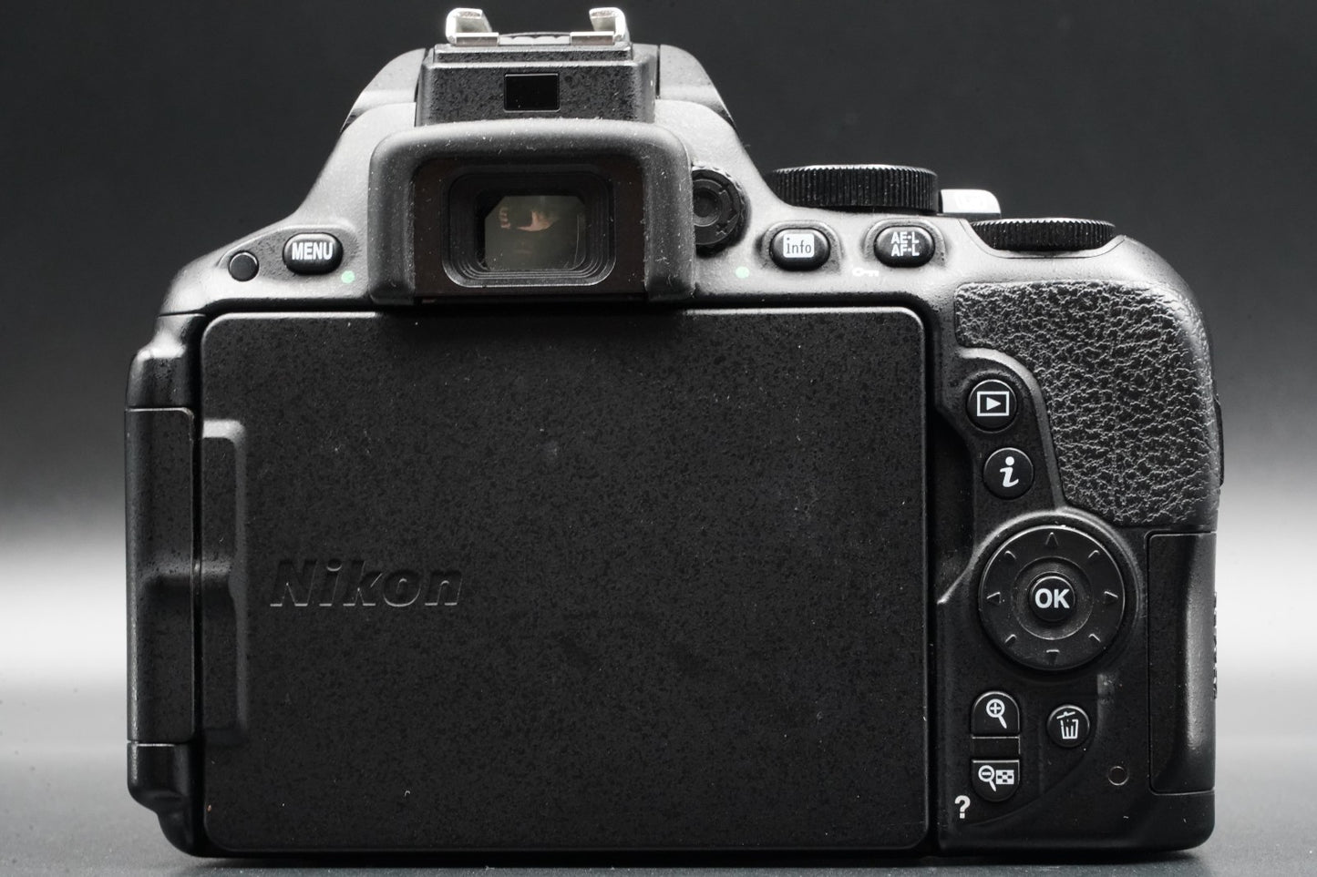Nikon D5500 DSLR Camera 55-200mm Lens US Duty Paid Excellent Condition 10446