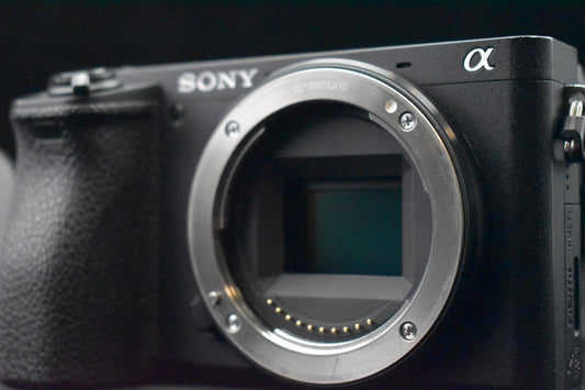 [US Duty Paid] Sony Alpha a6500 24,2-MP-Digitalkamera schwarz aus JAPAN 8602