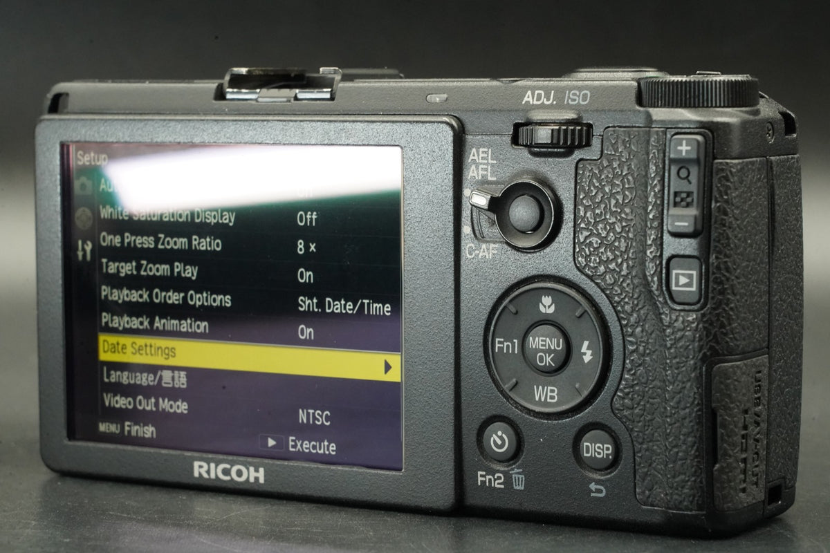 RICOH GR 16.2MP Digital Compact Camera Black -0 cut ?- #12280