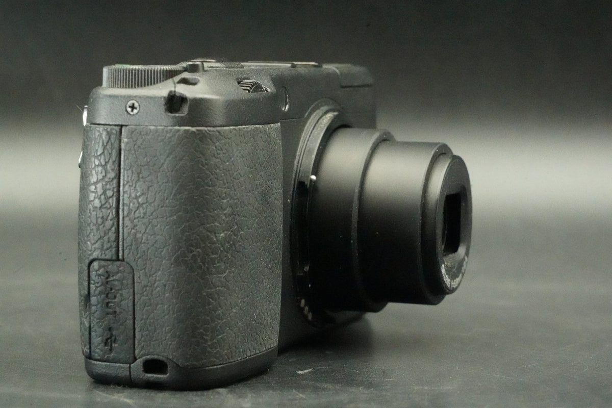 RICOH GR DIGITAL II 10.1 MP Compact Camera -1296 cuts- #12747