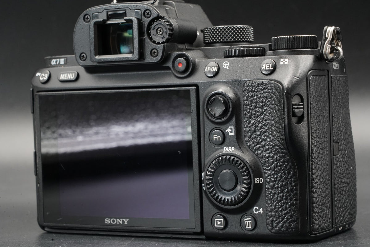 Sony Alpha a7 III ILCE-7M3 Mirrorless Digital Camera w/ FE 28-70 Lens #11372