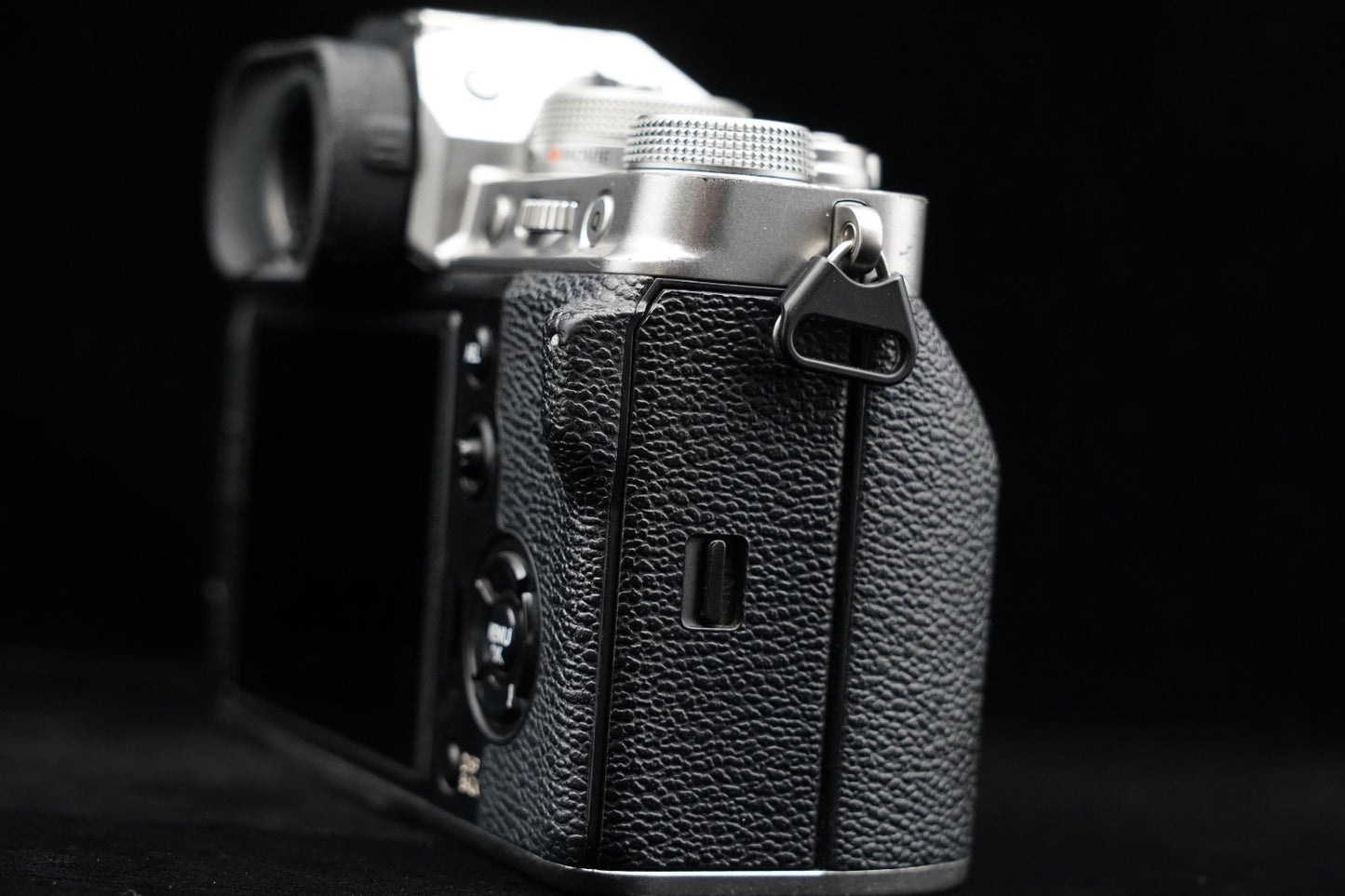 Fujifilm X-T4 26.1MP Mirrorless Digital Camera Body Silver US Duty Paid 9792