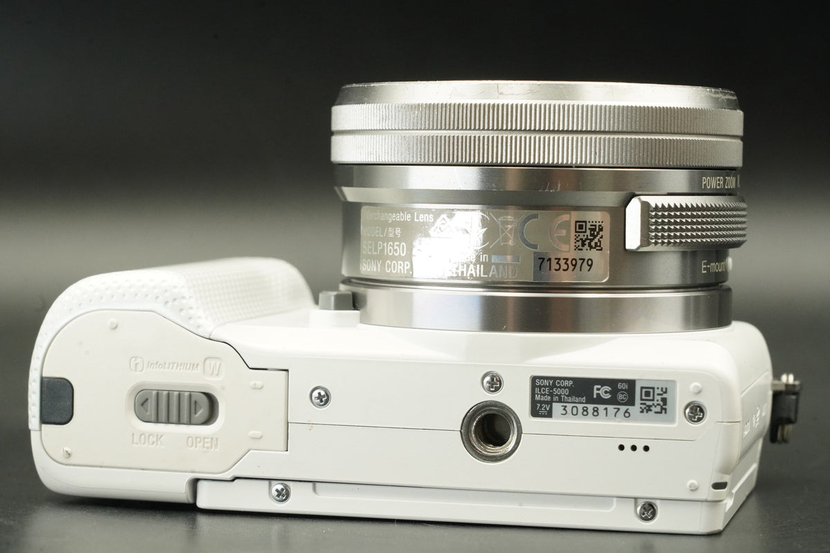Sony a5000 Digital Camera White with 14-42mm + 55-210mm Lens -6879 cuts- #12362