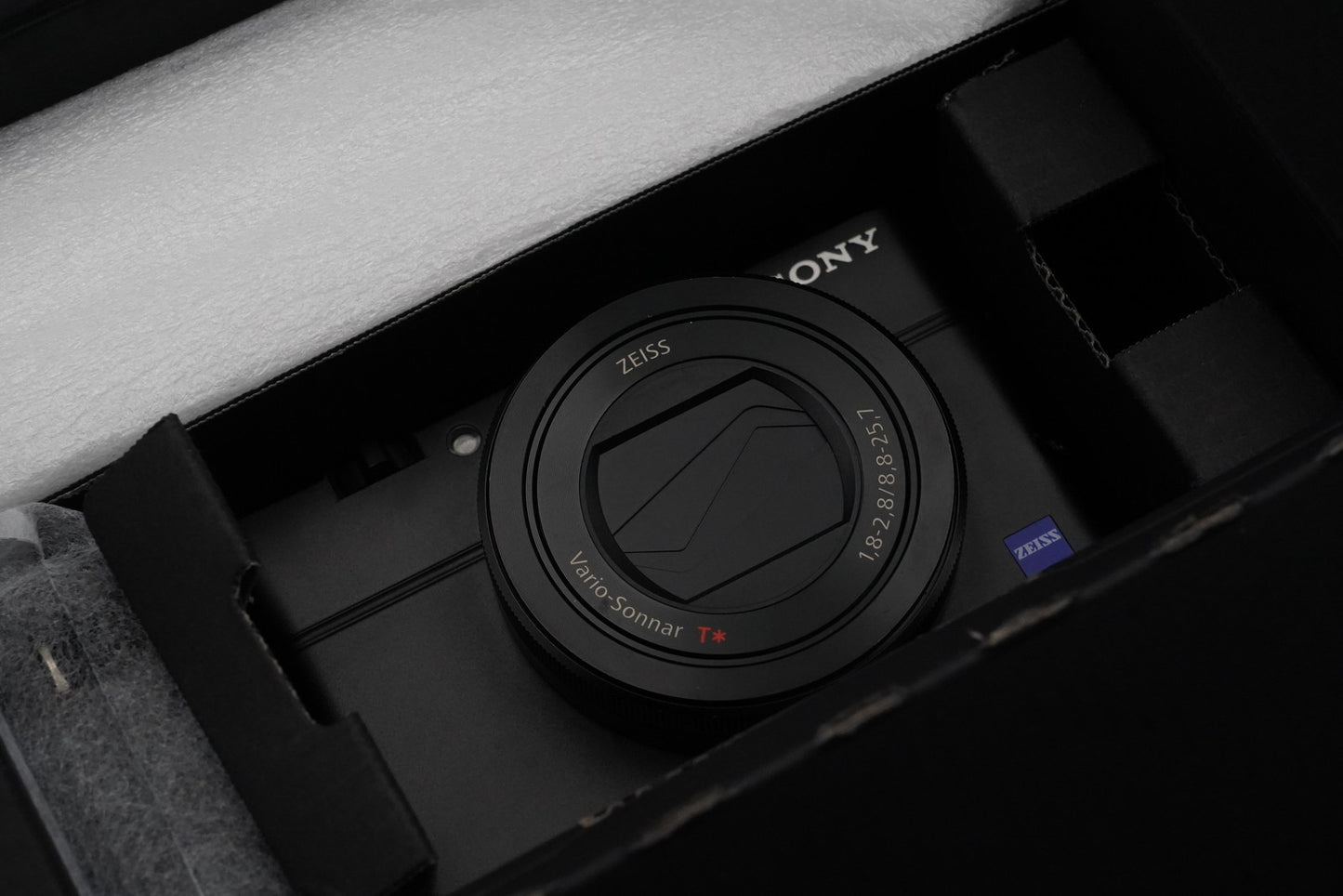 Sony Cyber-shot DSC-RX100M3 III Point Shoot Digital Camera US Duty Paid 10786