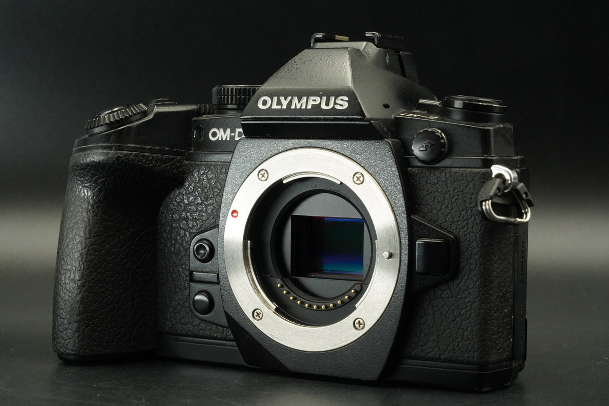 Olympus OM-D E-M1 Digital Camera Black Body -13773 cuts- US STOCK #12348