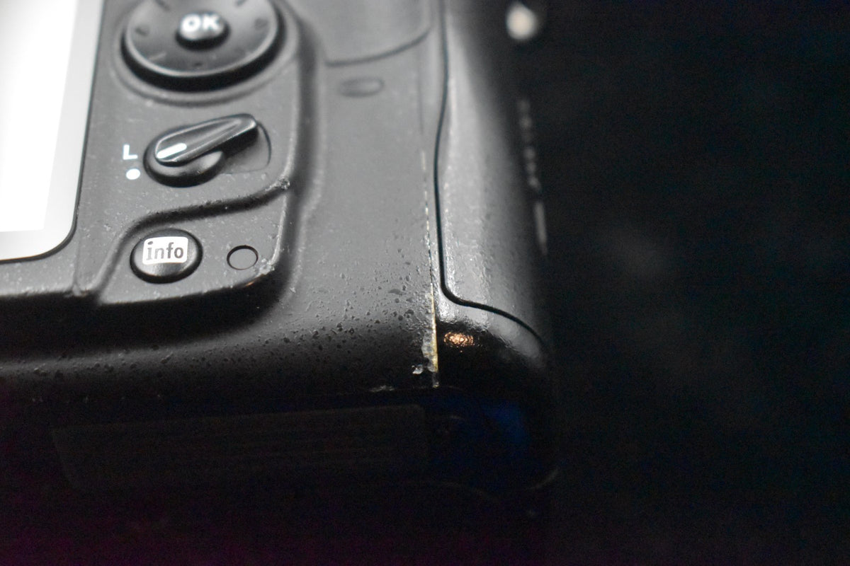 [US Duty Paid] Nikon D7000 DSLR Digital SLR Camera Body Used 8687