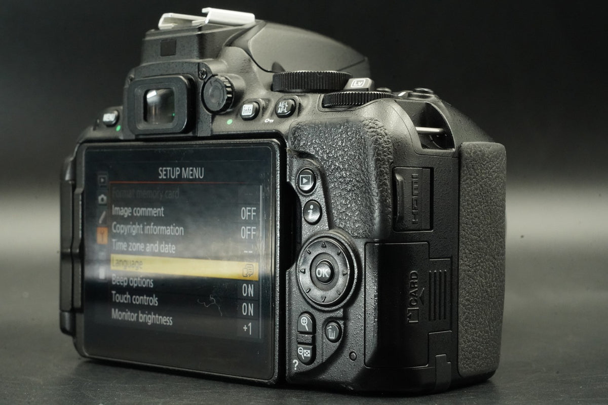 Nikon D5500 DSLR Digital Camera with AF-S Lens -246K cuts- #12086