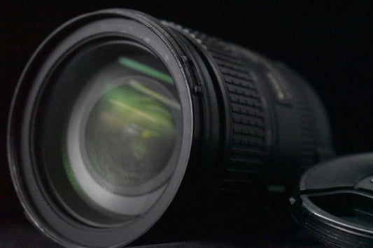 [Near Mint] Nikon AF-S FX NIKKOR 28-300mm F/3.5-5.6G ED VR Zoomobjektiv 8184