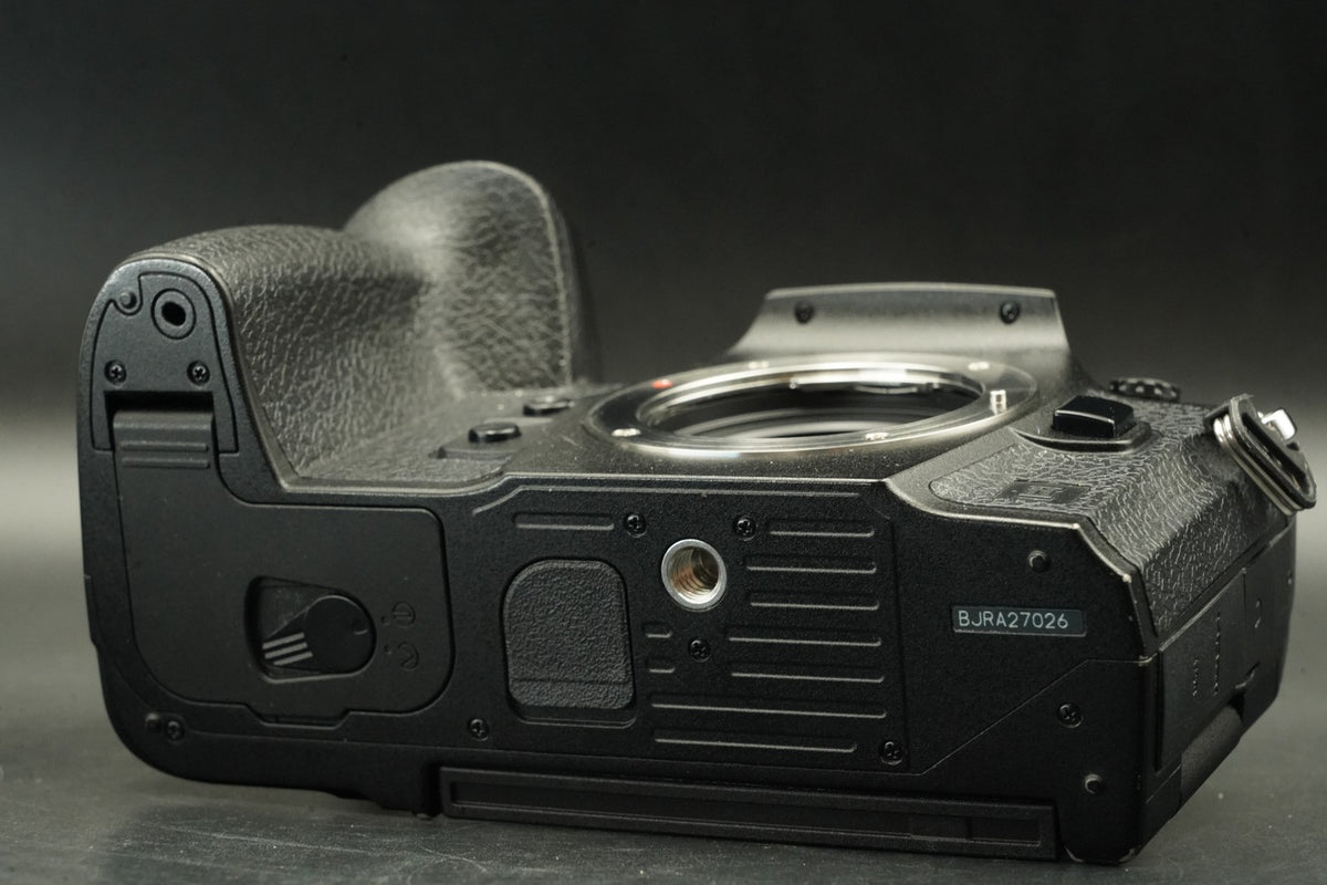 OM SYSTEM OM-1 Mark II Mirrorless Camera -9631 cuts- #12574
