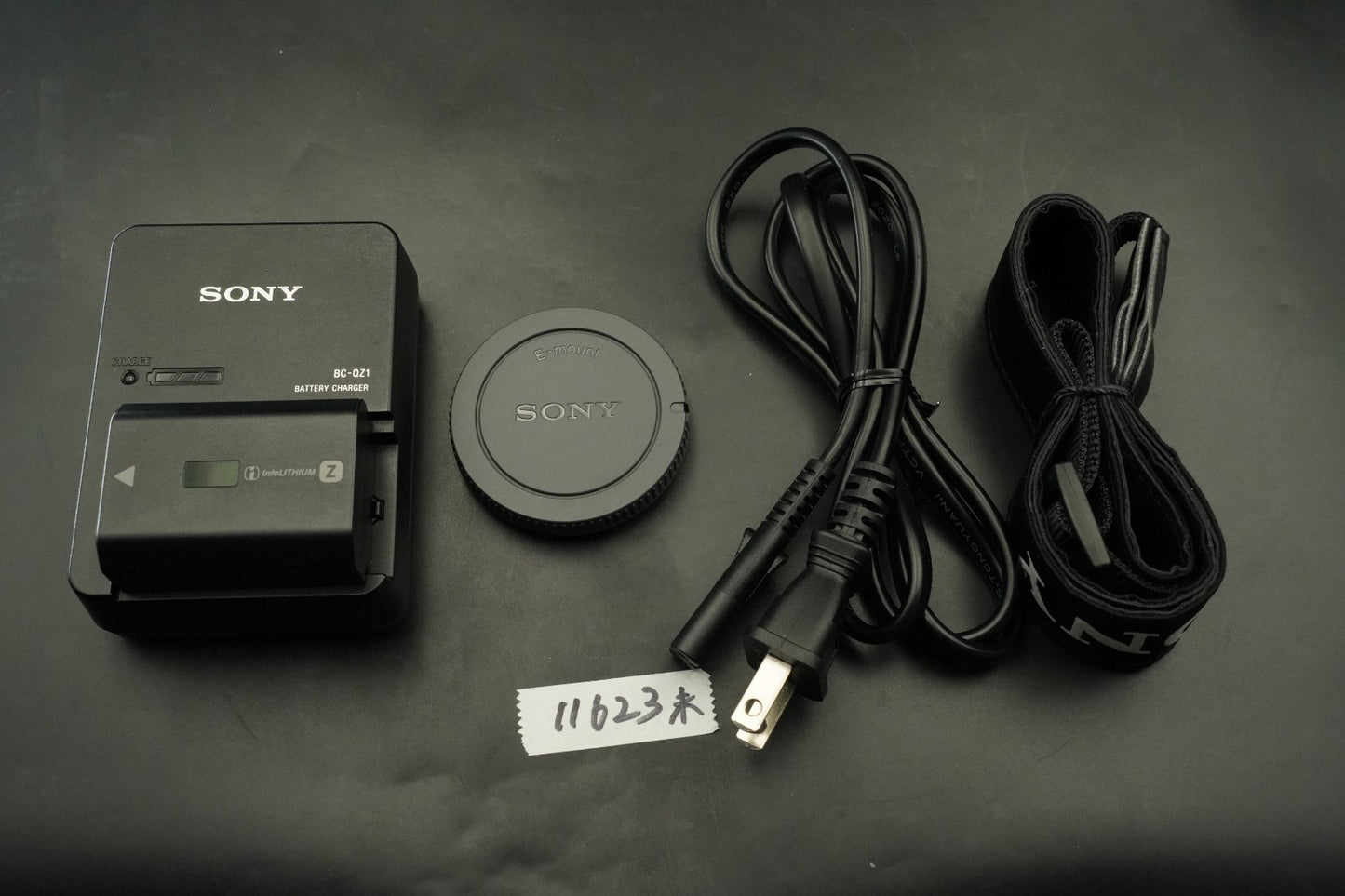 Sony A7R III ILCE-7RM3 Mirrorless digital camera English OK US Duty Paid 11623