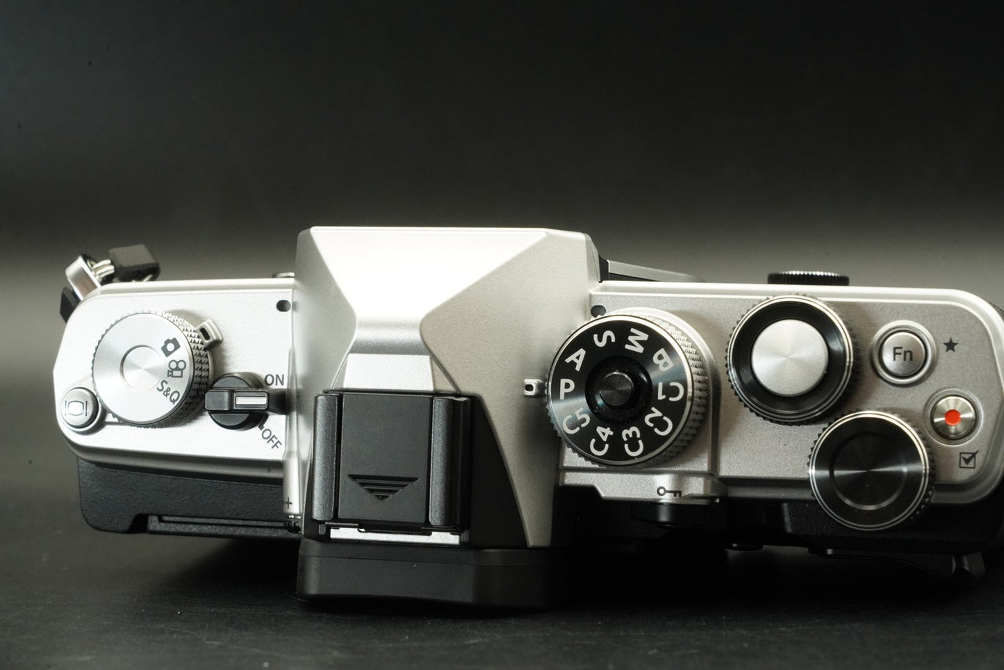 223 cuts!! OM SYSTEM OM-3 Mirrorless Camera Silver 11668
