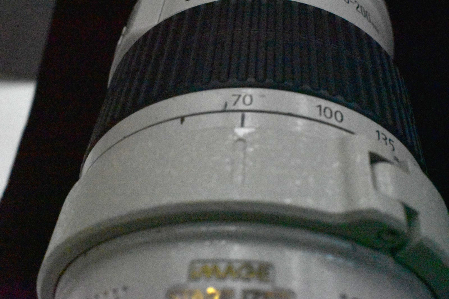 Canon EF 70-200mm F/2.8 L IS USM Telephoto Zoom AF Lens US Duty Paid 10384