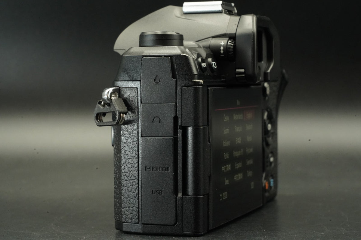 OM SYSTEM OM-1 Mark II Mirrorless Camera -19404 cuts- US STOCK #12014