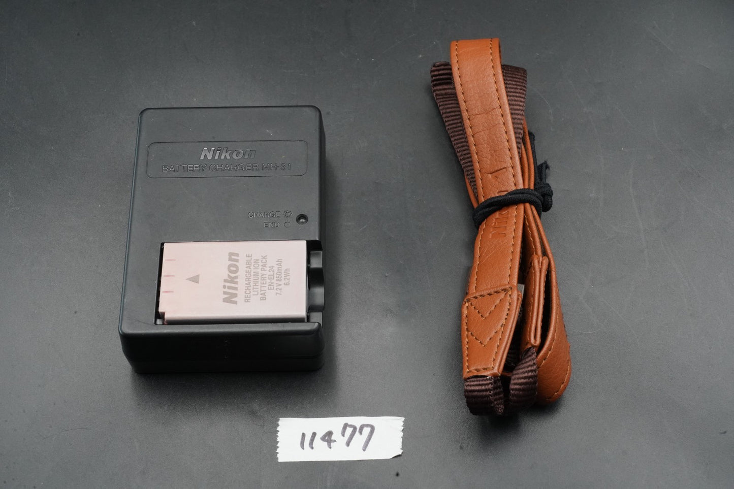 988 cuts!! Nikon 1 J5 Silver w/ 10-30mm Lens Mirrorless Camera 11477