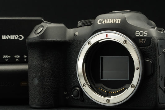 1134 cuts!! Canon EOS R7 Mirrorless Digital Camera 11528
