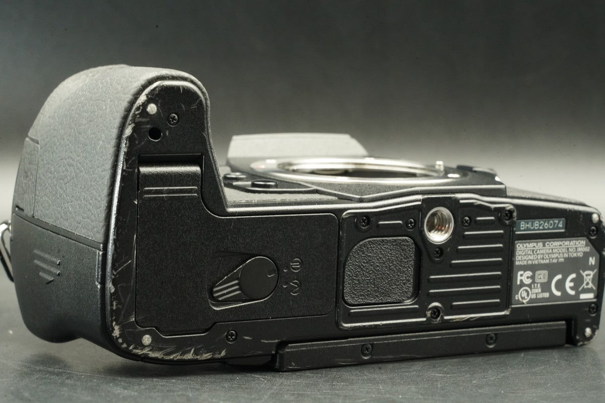 Olympus OM-D E-M1 Mark II Digital Camera Black Body -95889 cut- 12333#